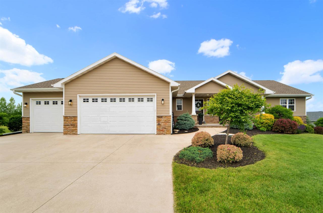 Gene Ct, Greenville, WI 54942