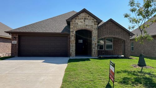 905 Tippit Ln, Greenville, TX, 75402-2837 | Card Image