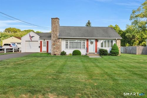 16 Locust St, Plainville, CT, 06062-2321 | Card Image