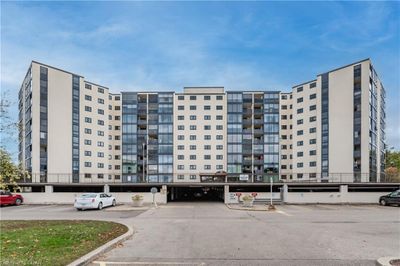 816 - 19 Woodlawn Rd E, House attached with 2 bedrooms, 1 bathrooms and 1 parking in Guelph ON | Image 1