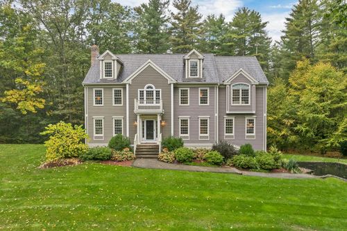 3 Batchelder Ln, Hampton Falls, NH, 03844-2029 | Card Image
