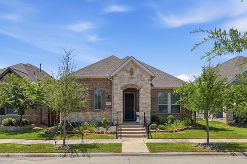4772 Kings Garden Pkwy, Arlington, TX, 76005-1505 | Card Image
