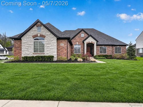 54551 Deadwood Ln, Shelby Twp, MI, 48316-2313 | Card Image