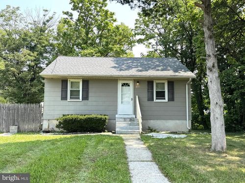 817 Graisbury Ave, BLACKWOOD, NJ, 08012-4010 | Card Image