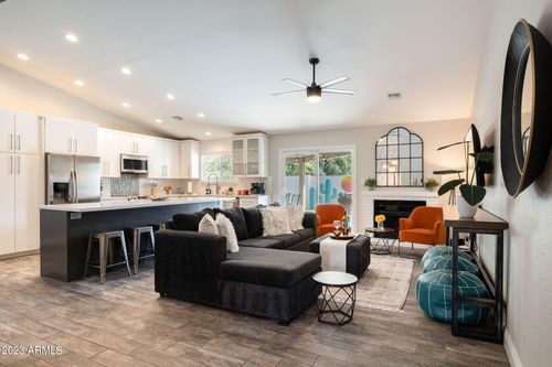 6325 E Carolina Dr, Scottsdale, AZ, 85254-1933 | Card Image