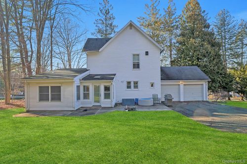 46 Mile Rd, Suffern, NY, 10901-3907 | Card Image