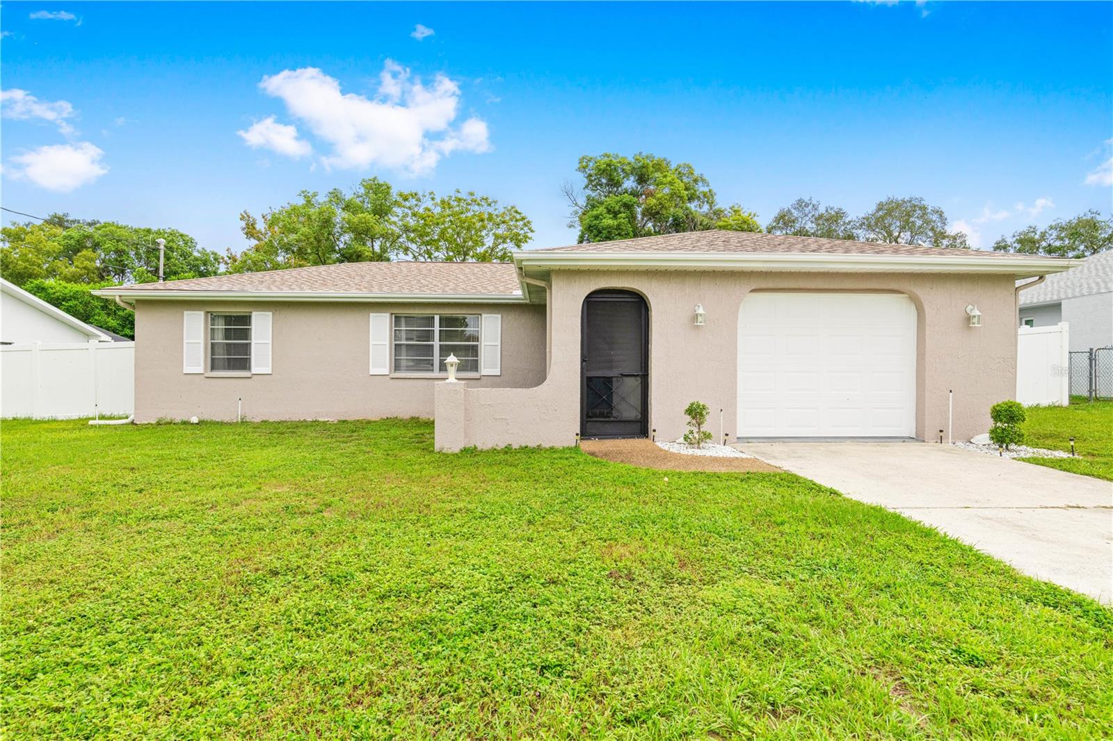 Escobar Ave, Spring Hill, FL 34608