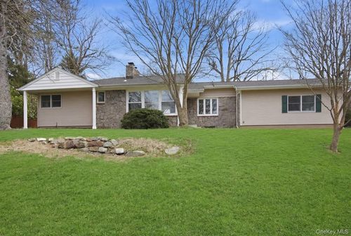 11 Levon Ln, Miller Place, NY, 11764-1322 | Card Image