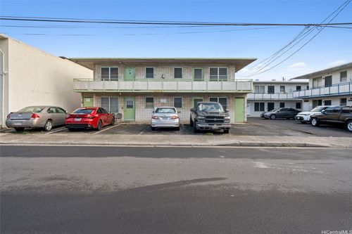 1636 Kahai St, Honolulu, HI, 96819-3919 | Card Image