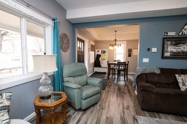 Living Room | Image 24