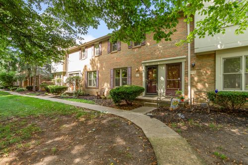 5298 Bethel Woods Dr, Columbus, OH, 43220-5823 | Card Image