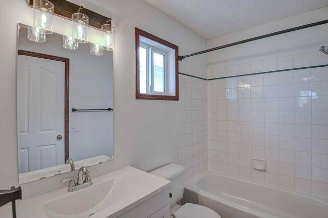 101 Shawbrooke Green Sw, House other with 2 bedrooms, 2 bathrooms and 4 parking in Calgary AB | Image 20