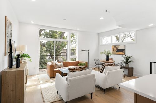 3026 Edwin Cir, Nashville, TN, 37207-5232 | Card Image