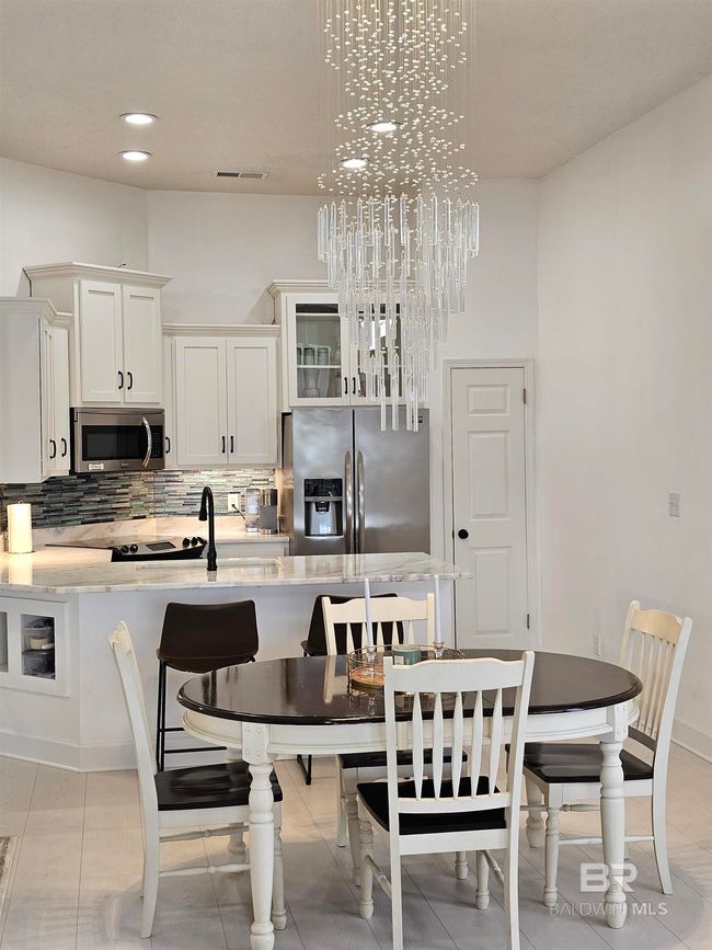 Dining Area | Image 4