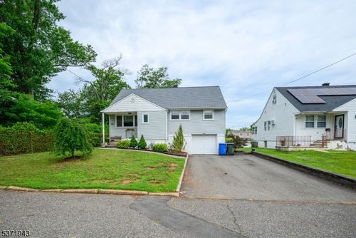 1 Federal St, Metuchen, NJ, 08840-2814 | Card Image