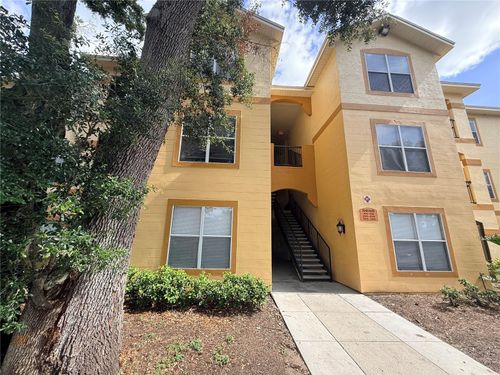 305-5618 Pinnacle Heights Circle, TAMPA, FL, 33624 | Card Image