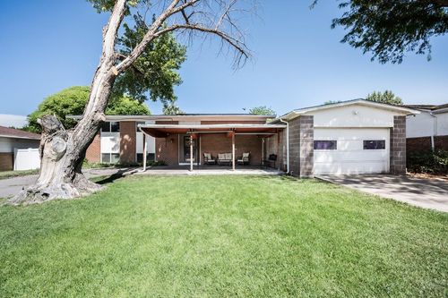 806 S 1st St, Rocky Ford, CO, 81067-2302 | Card Image