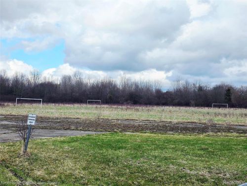 5340 N Genesee Rd, Flint, MI, 48506-4529 | Card Image