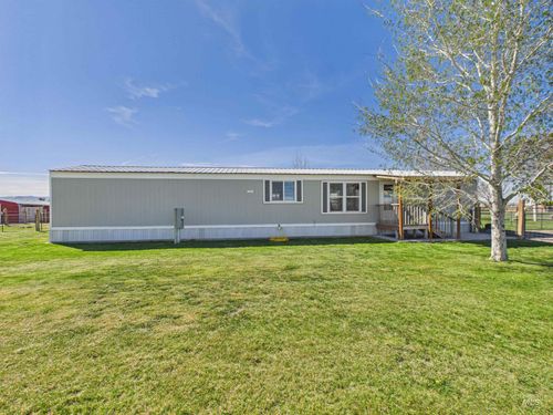 879 W 500 S, Heyburn, ID, 83336-8703 | Card Image