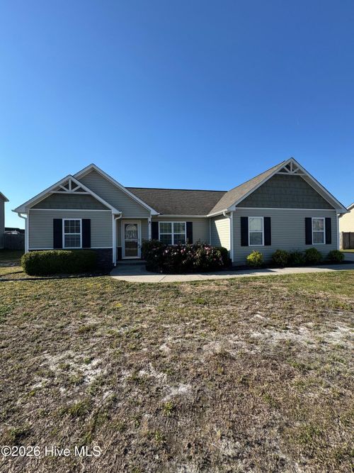 310 Sinclair Ln, Hubert, NC, 28539-4662 | Card Image