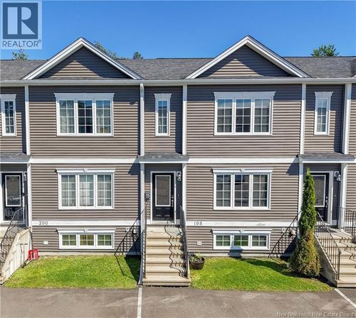 198 James St, Fredericton, NB, E3G0N8 | Card Image