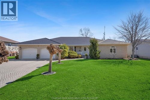 19 Campbell St, Merlin, ON, N0P1W0 | Card Image