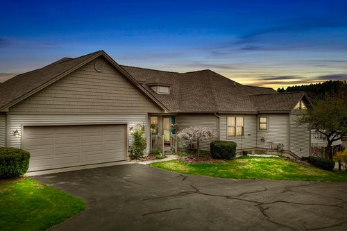 2866 E Crown Drive, Garfield Charter Township, MI, 49685 | Card Image