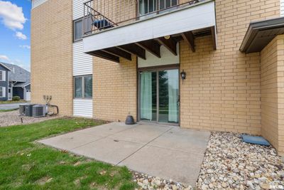 3 - 4725 Kynnelworth Drive, Condo with 2 bedrooms, 2 bathrooms and null parking in Bettendorf IA | Image 2