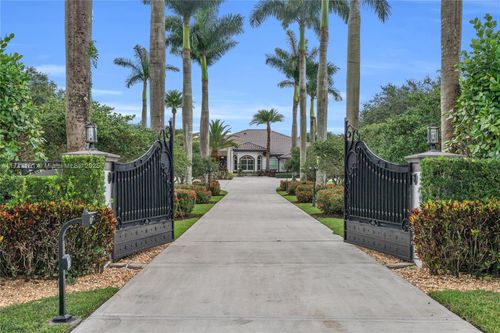 13431 Old Sheridan St, Southwest Ranches, FL, 33330-3752 | Card Image