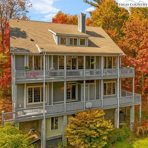 128 E Pinecrest Ct, Boone, NC, 28607-9192 | Card Image