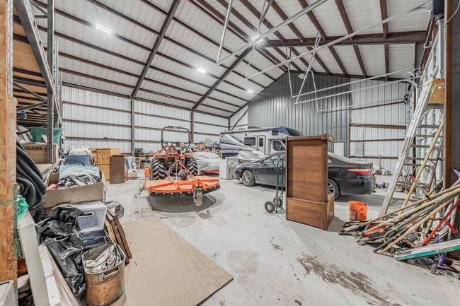 Garage with metal wall | Image 38