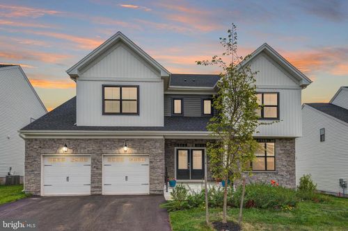 87 Aaron Truehart Way, Titusville, NJ, 08560-2452 | Card Image