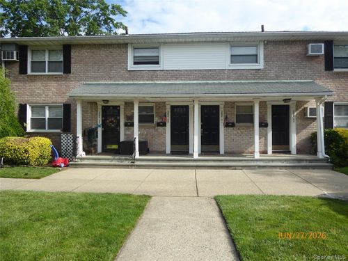 274a-268-37 82nd Ave, New Hyde Park, NY, 11040-1814 | Card Image
