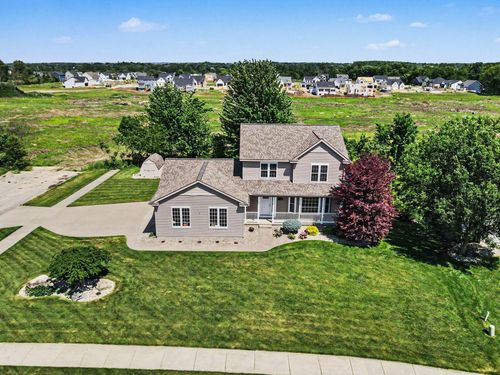 7046 Shady Knoll Dr Se, Caledonia, MI, 49316-8515 | Card Image