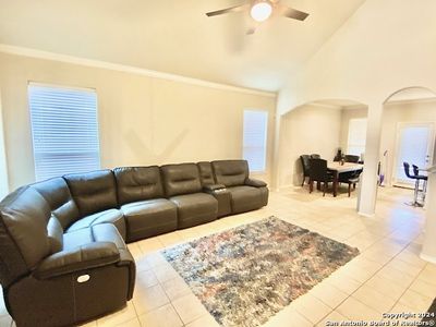 616 Saddlehorn Way, House other with 4 bedrooms, 2 bathrooms and null parking in Cibolo TX | Image 3