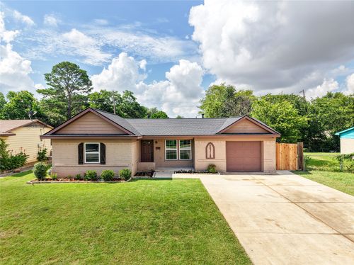 2710 Anderson St, Irving, TX, 75062-7103 | Card Image
