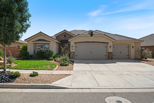 566 N Sage Crest Dr, Washington, UT, 84780-3073 | Card Image