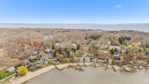 35 Bayberry Ln, Guilford, CT, 06437-3135 | Card Image