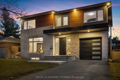 736 Sherbourne Rd, Ottawa, ON, K2A3H5 | Card Image