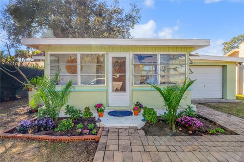 2520 Belmont Ave, NEW SMYRNA BEACH, FL, 32168-5807 | Card Image