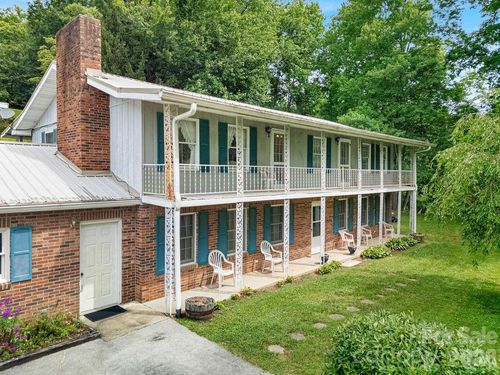 106 Flora Lina Dr, Brevard, NC, 28712-7665 | Card Image