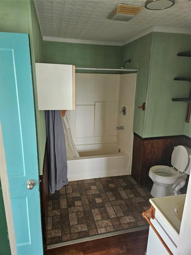 1 - 208 W 2 Nd St, Condo with 2 bedrooms, 1 bathrooms and null parking in Sweeny TX | Image 4