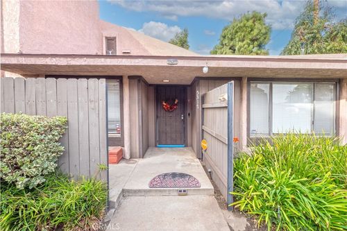 5317 N Barranca Ave, Covina, CA, 91722-2034 | Card Image
