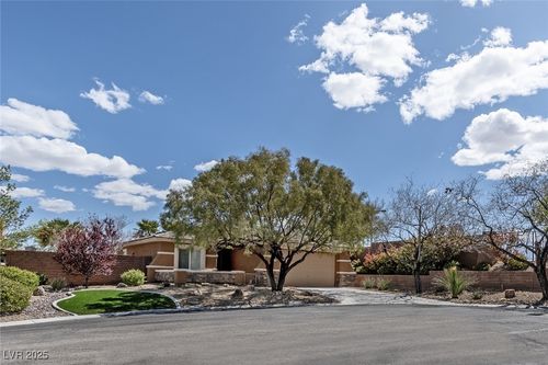 11177 Twilight Times Ct, Las Vegas, NV, 89135-7813 | Card Image