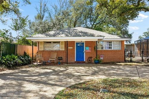 10520 Bolivar St, River Ridge, LA, 70123-1214 | Card Image