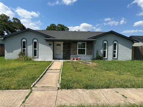 1913 San Antonio Dr, Garland, TX, 75042-4233 | Card Image