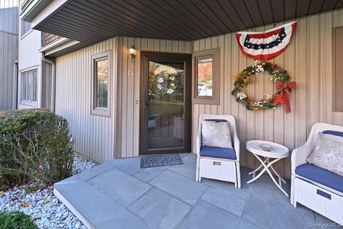 13 Meadowlark Cir, Peekskill, NY, 10566-2551 | Card Image