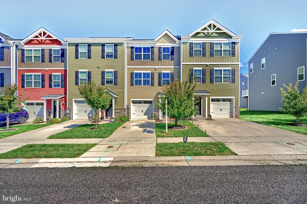 Sheridan St, Taneytown, MD 21787
