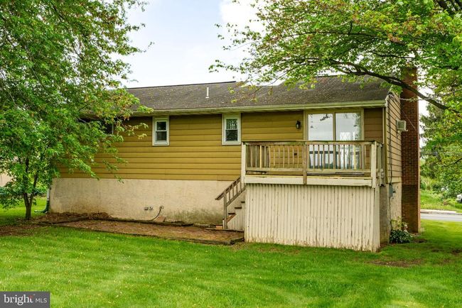 1721 Pioneer Rd, House other with 3 bedrooms, 2 bathrooms and null parking in LANCASTER PA | Image 6