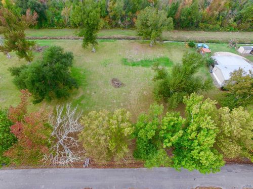 205 W 22nd St, Larose, LA, 70373-2435 | Card Image